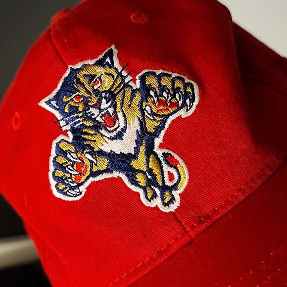 Vintage Florida Panthers STARTER Cap - Picture 7 of 7